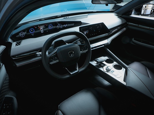 Changan UNI-V DLX 1.5 AMT Silver